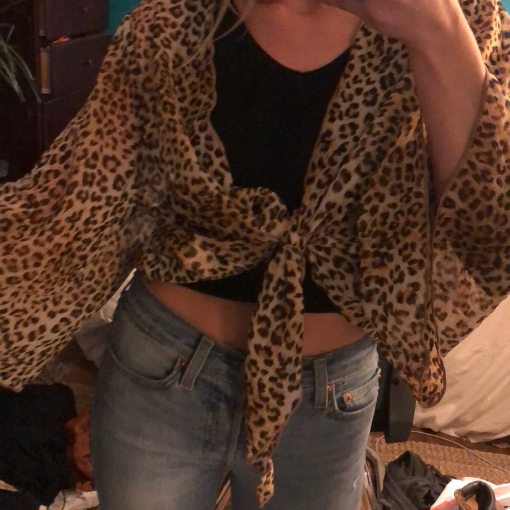 Silky leopard print blouse